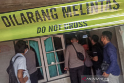 Seorang pria dikepung warga usai tikam kakak ipar sendiri