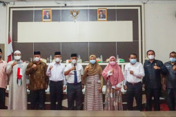 Wabup Zarnawi lepas dua putri terbaik Palas menuju STQ Nasional tahun 2021