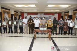 Presiden Jokowi serahkan 265 sertifikat TORA untuk Kabupaten Gorontalo