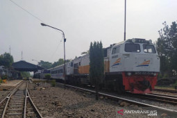 KA Siliwangi jurusan Cipatat-Cianjur-Sukabumi beroperasi