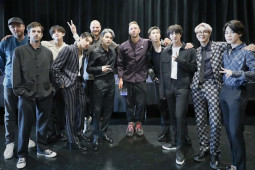 Perjumpaan BTS dan Coldplay jelang rilis "My Universe"