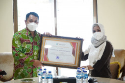 Pemkot Mojokerto raih penghargaan satu data Indonesia