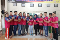 Angkat berat Sumbar tambah porsi latihan jelang keberangkatan ke Papua