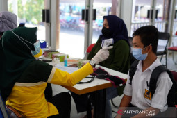 Pemkab Garut buka sentra vaksinasi covid di Pendopo sampai akhir 2021