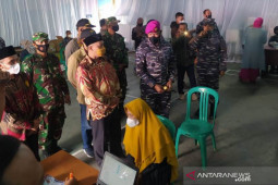 Lantamal III gelar vaksinasi covid di Cianjur untuk  4.000 warga