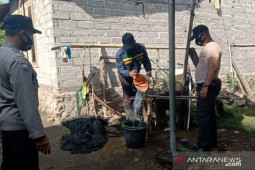 Polsek Negara bantu warga korban banjir