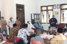 "Herd immunity", Bupati Tapsel ajak rakyatnya ramai-ramai vaksin