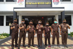 Spektrum - Pemburu koruptor dari Garut