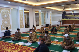 Sekda Aceh ingatkan capaian vaksinasi pelajar