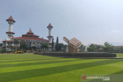 Taman Alun-alun Cianjur dibuka setelah target vaksinasi covid 50 persen