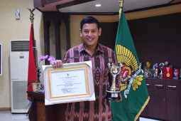 Pemkot Kediri raih penghargaan Anugerah Parahita Ekapraya