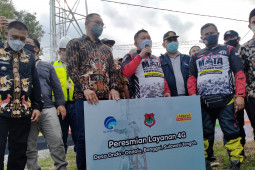 Amirudin Tamoreka targetkan tahun 2022 bebas 'blank spot' di Banggai