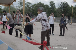 Bupati hadiri peletakan batu pertama pembangunan Pusdikalt dan SMB Cahaya Kasih Maitreya