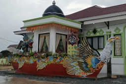 Inilah "Mimbar Tilawah" MTQ ke-50 di Kompleks Mesjid Syekh Ustman Tanjabbar