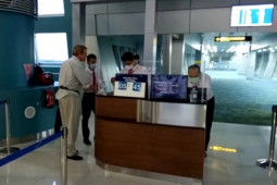 Imigrasi Singaraja deportasi WNA Kanada karena overstay