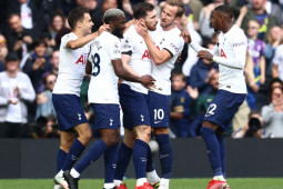 Tottenham menang tipis 2-1 atas Aston Villa