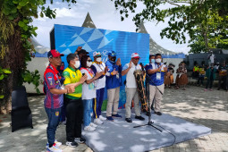 Cabor layar mulai dipertandingkan di arena PON Papua