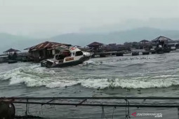 Satpolair Cianjur masih cari seorang remaja tenggelam di Waduk Cirata
