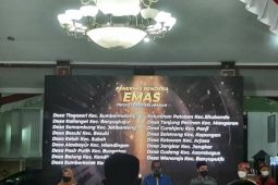 Ini cara Bupati Situbondo pacu semangat camat percepat vaksinasi
