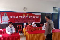 Polres Mukomuko turunkan tim vaksinator ke sekolah