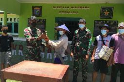 Satgas Pamtas terima penyerahan mortir peninggalan PGRS dan Paraku