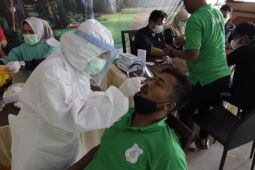 Tiba di Palembang, pemain dan official PSMS langsung jalani swab