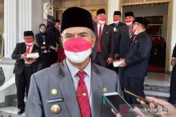 Bupati Rejang Lebong minta warga terus terapkan protokol kesehatan