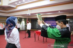 Bupati lantik puluhan pejabat administrator dan pengawas