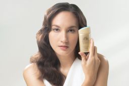 Nadine Chandrawinata bersahabat dengan matahari, ini rahasianya