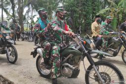 Wasev Team reviews TMMD in S Kalimantan's HST