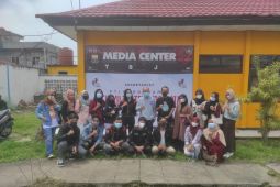 Penggiat teater Jambi bangkitkan semangat mahasiswa untuk berkarya