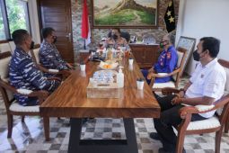 Polda Malut - Lantamal Sorong tingkatkan capaian vaksinasi di pesisir, optimalkan pelayanan