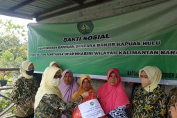 Kajari Kapuas Hulu salurkan bantuan sembako untuk korban banjir