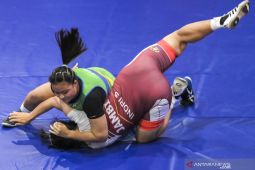 PON Papua: Pegulat Jatim Varadisa menangi laga final 76 kg supercepat