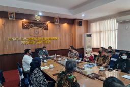 Kominfo Jatim undang sejumlah pakar bahas adaptasi SDM dalam era disrupsi