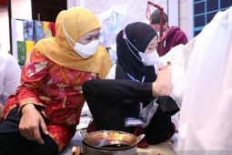 Gubernur Khofifah ajak swasta gandeng pelaku UMKM disabilitas