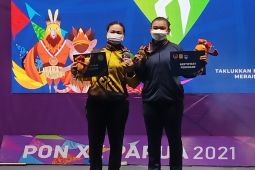 Siti Heroni sumbang Jawa Barat dengan emas angkat berat putri PON Papua