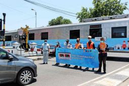 KAI Cirebon ungkapkan adanya 76 perlintasan sebidang tak terjaga