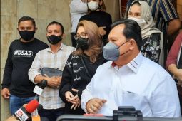 Polda Metro berikan 18 pertanyaan kepada orang tua Ayu Ting Ting