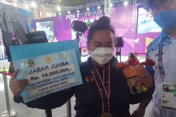 Aneu Veronika raih emas angkat berat untuk Jabar