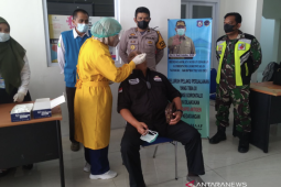 Gubernur Gorontalo minta semua pihak mematuhi "rapid test" di bandara