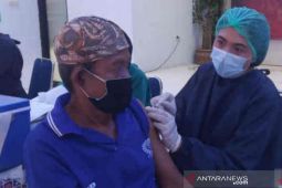 Vaksinasi COVID-19 lansia di Majalengka baru 15 persen