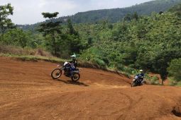 WR 155 R Community Adventure taklukan trek menantang di Bandung