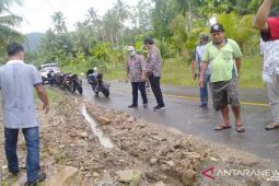 Tim BBPJN investigasi proyek jalan  nasional di Kepulauan Nias