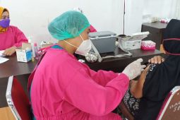 Vaksinasi di Ketapang capai 20 persen lebih