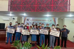 Lomba karya tulis ilmiah PWI sukses, SMA Matauli borong juara