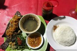 Menikmati mujair di Jayapura : Ada harga, ada rasa