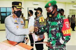 Kapolresta Samarinda beri penghargaan TNI-Polri ungkap kasus viral di masyarakat