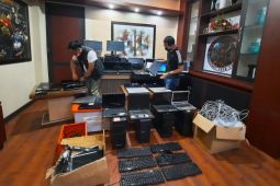 Polda Kalbar tetapkan 14 karyawan pinjol ilegal sebagai saksi