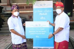 Gubernur Bali terima 50 ton beras bantuan dari GWK